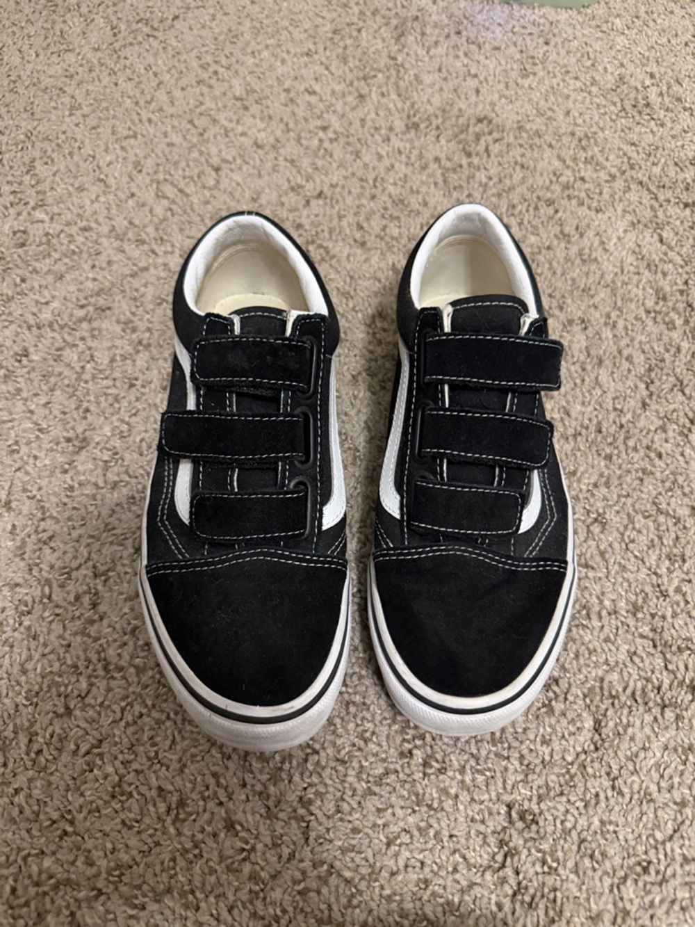 Vans Black & White Kids Velcro Old Skool Sneakers